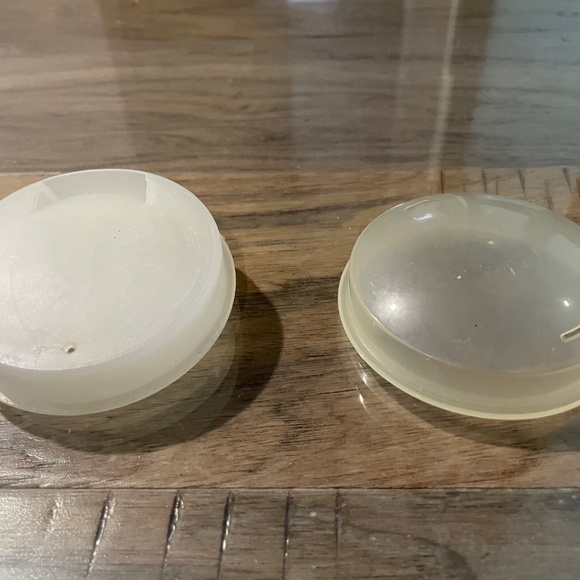 Vintage (1960's) Tommee Tippee Toddler Cup w/ 2 Different Lids - Picture 14 of 14